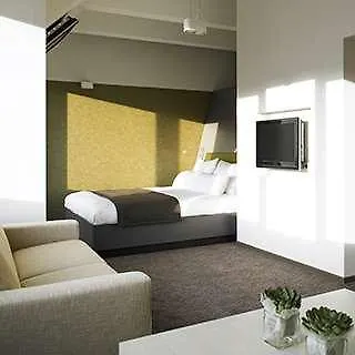 Otel Aspria Ku'damm Sport & 4*