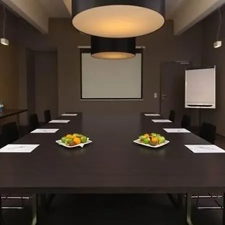 Aspria Ku'damm Sport & Otel 4*